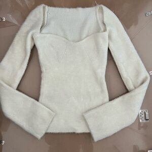 Source Unknown Fuzzy Knit Sweetheart neckline Long-Sleeve Top